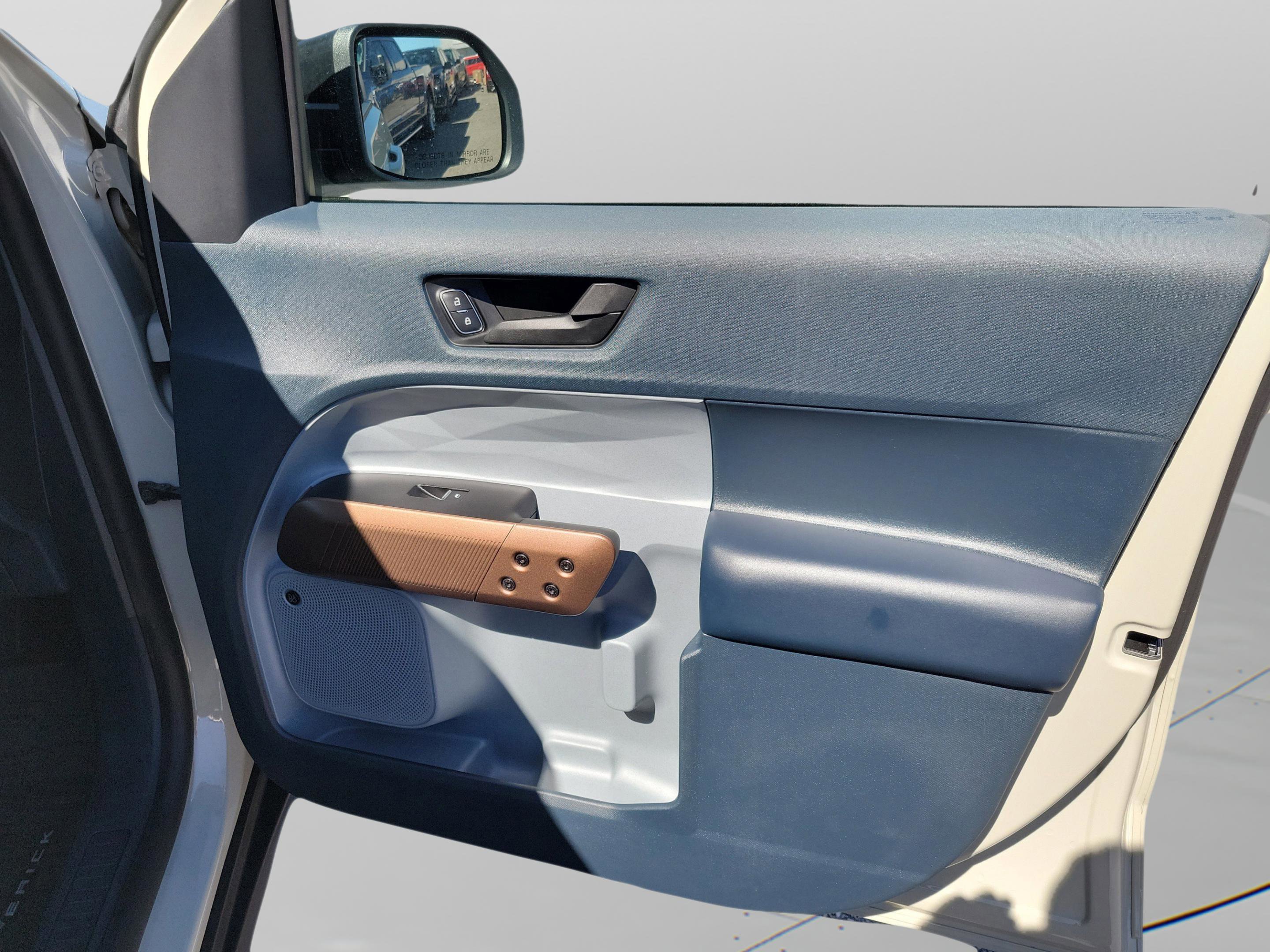 Certified 2024 Ford Maverick Lariat image 28