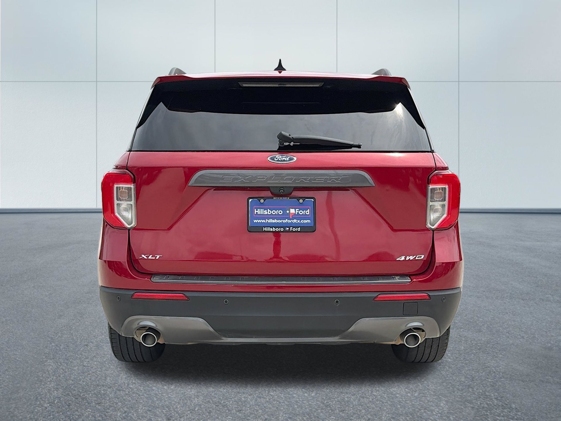 Certified 2022 Ford Explorer XLT w/ Equipment Group 202A AWD/4WD image 6