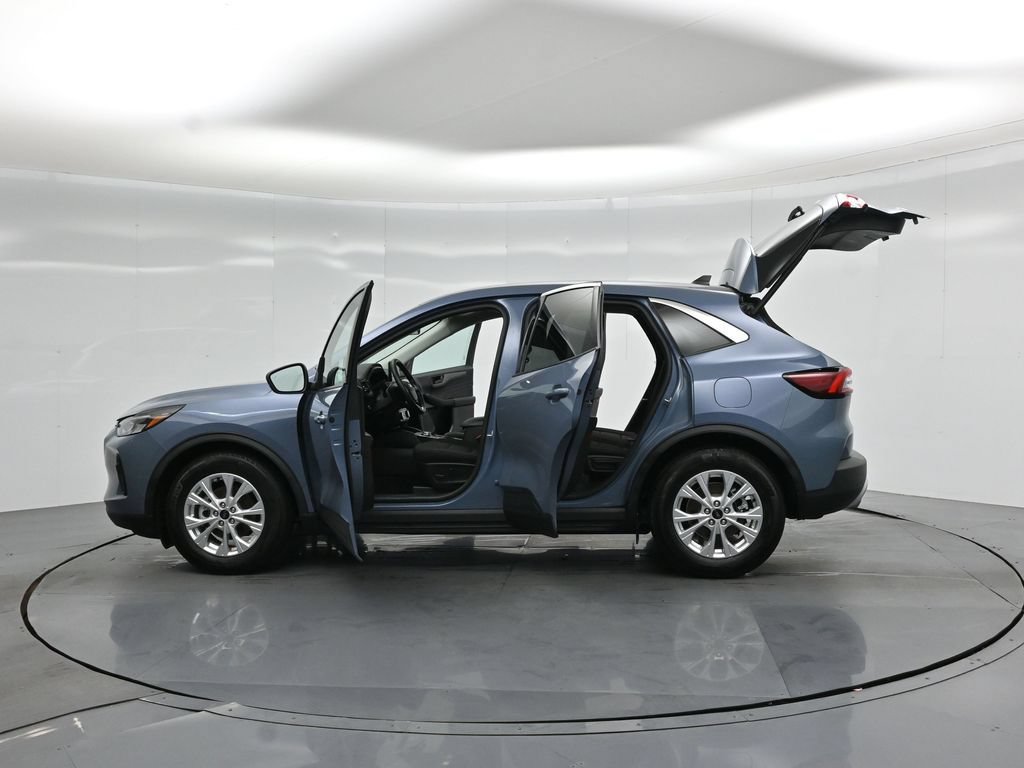Certified 2023 Ford Escape Active FWD image 33
