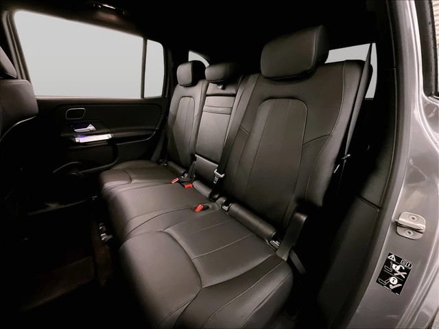 Used 2023 Mercedes-Benz GLB 250 4MATIC image 25
