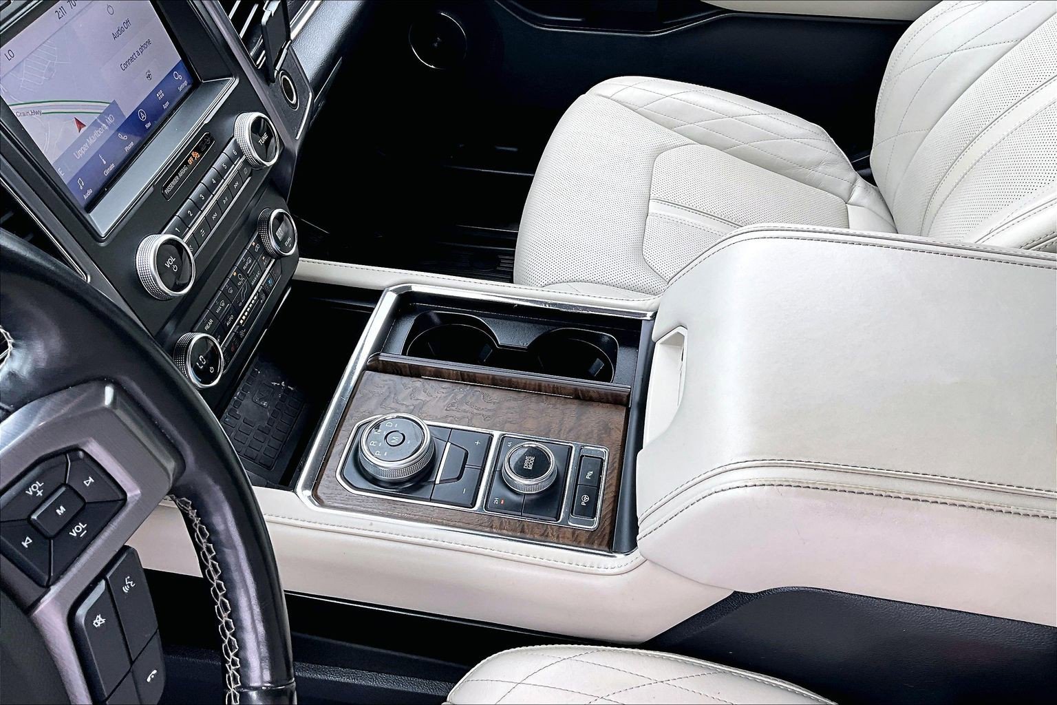 Certified 2020 Ford Expedition Platinum AWD/4WD image 15