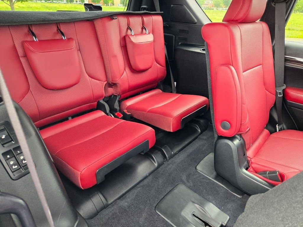 Used 2022 Lexus GX 460 Luxury w/ Sport Design Package AWD/4WD image 12