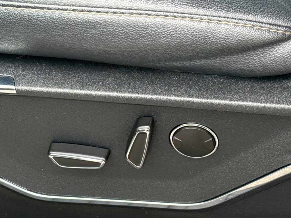 Certified 2023 Ford F150 Lightning Lariat w/ Equipment Group 511A High image 28