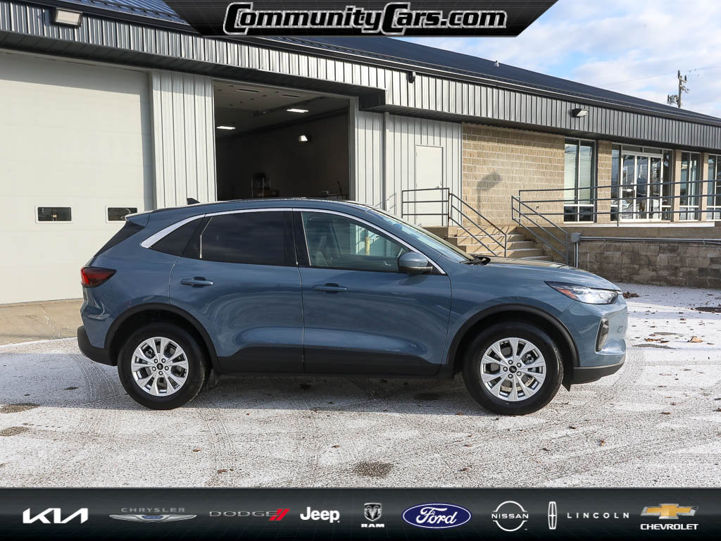 Certified 2023 Ford Escape Active w/ Tech Pack #2 image 7