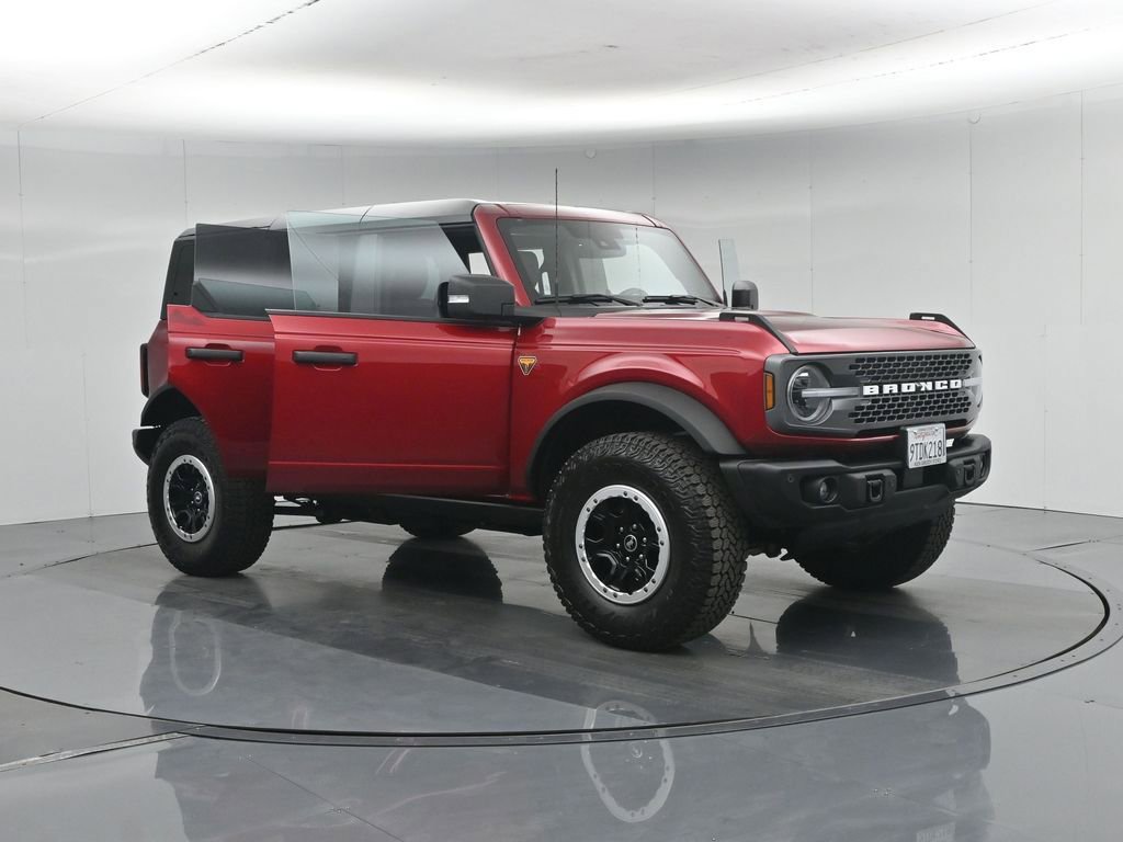 Certified 2025 Ford Bronco Badlands AWD/4WD image 31