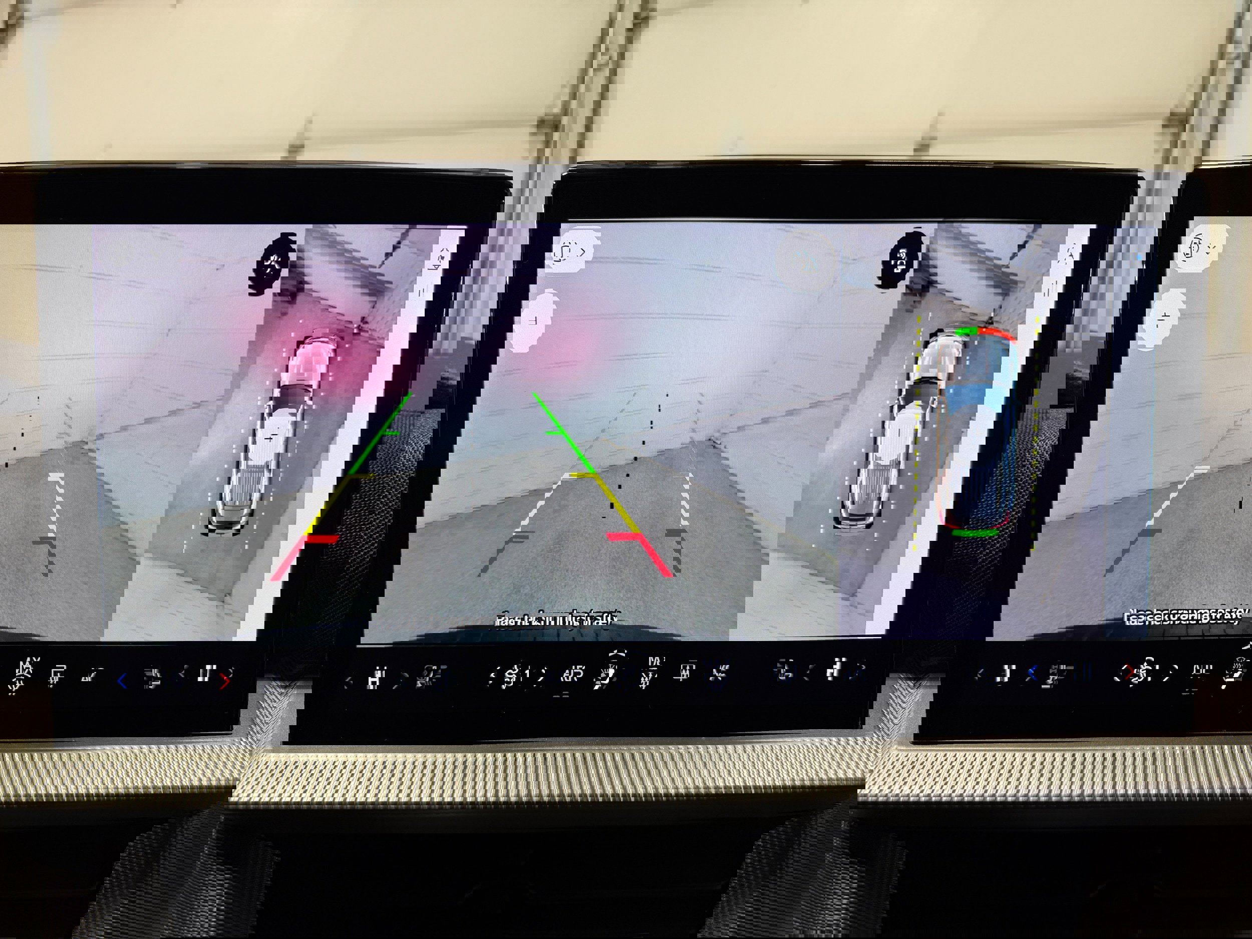 Certified 2025 Ford Explorer ST-Line image 24