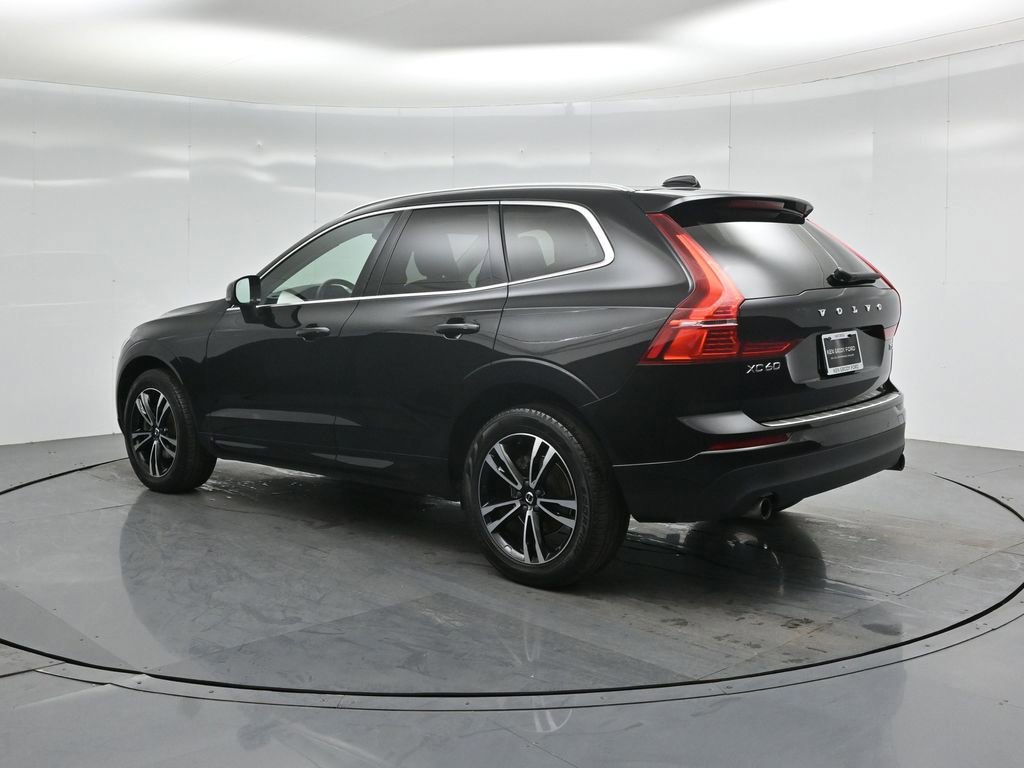 Used 2021 Volvo XC60 T5 Momentum w/ Premium Package image 17