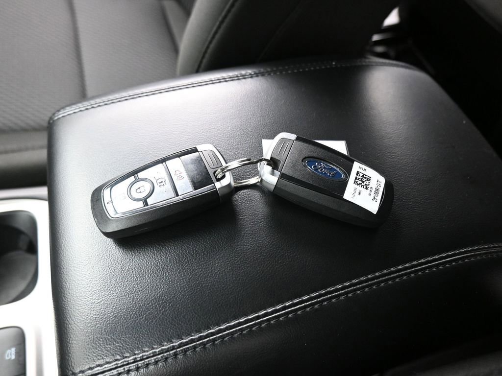 Certified 2022 Ford Explorer XLT image 45