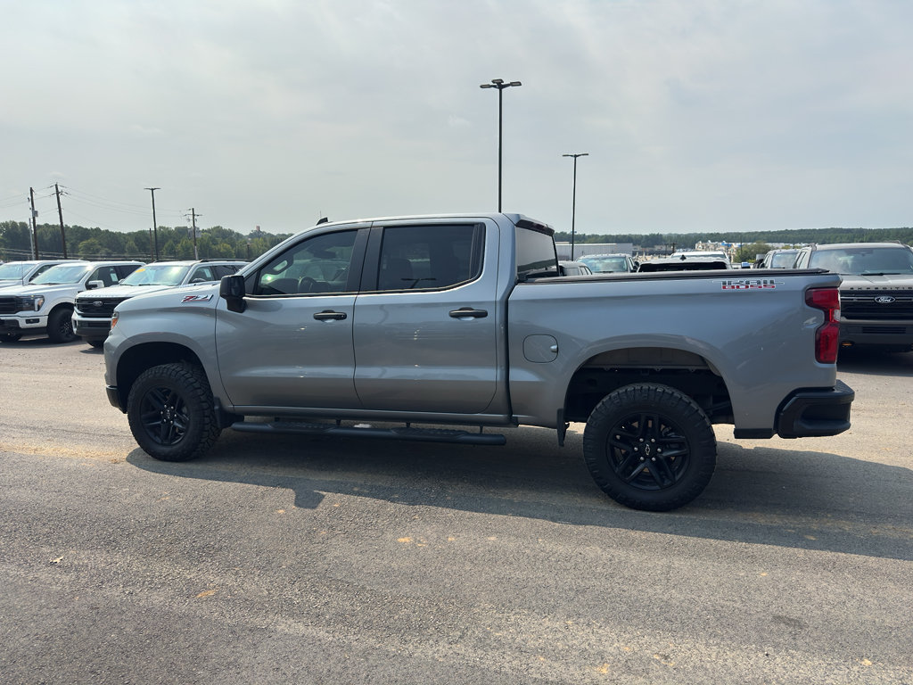Used 2024 Chevrolet Silverado 1500 Custom Trail Boss AWD/4WD image 8