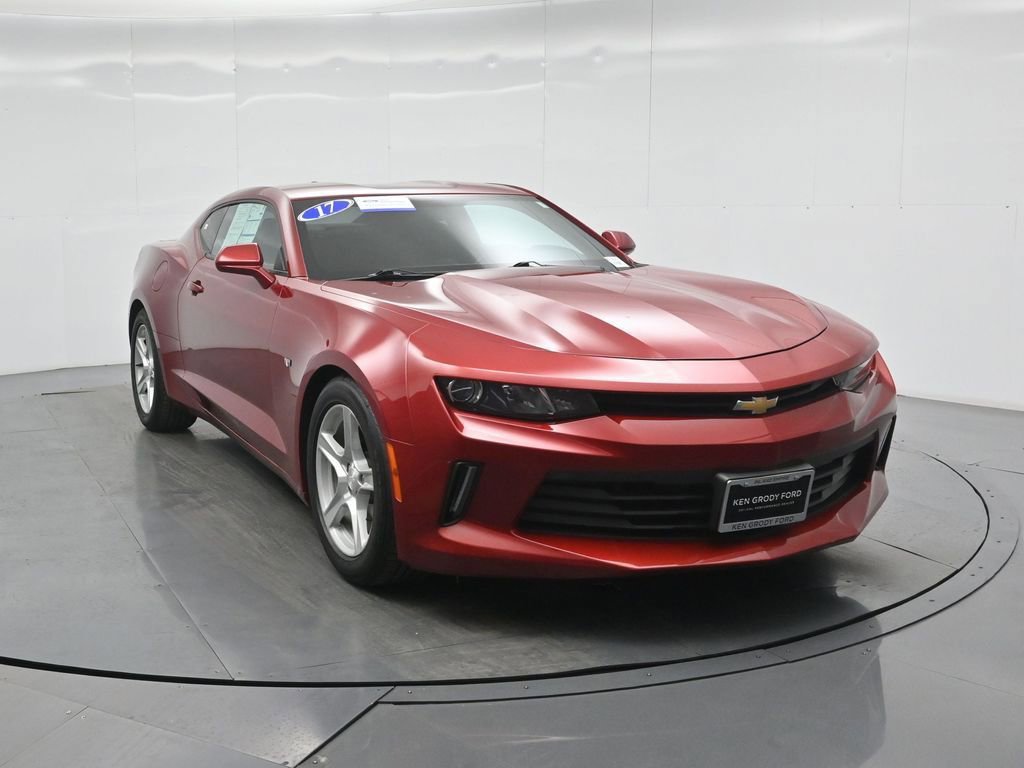 Used 2017 Chevrolet Camaro LT image 2