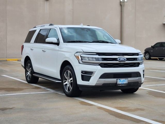 Certified 2023 Ford Expedition Limited RWD image 3
