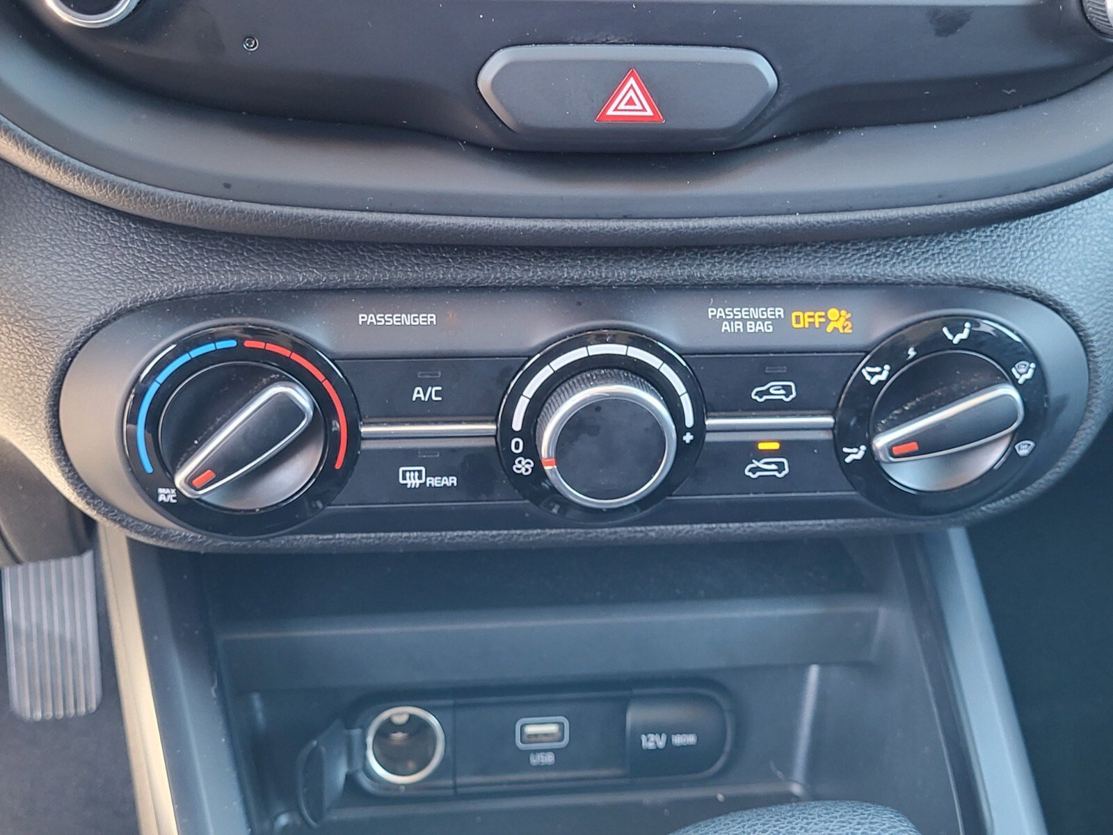 Used 2024 Kia Soul LX w/ Option Group 015 image 22