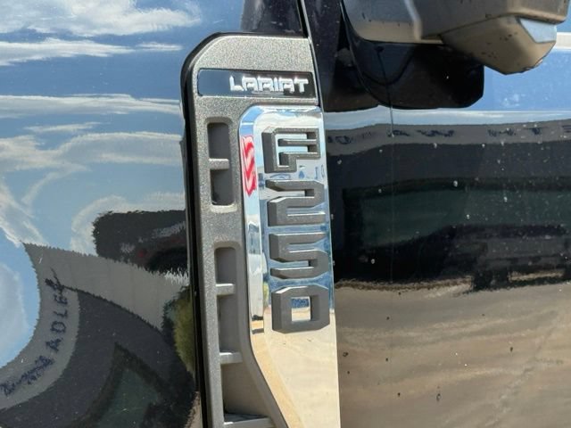 Certified 2024 Ford F250 Lariat w/ Tremor Off-Road Package AWD/4WD image 5