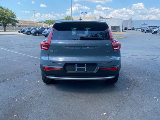 Used 2022 Volvo XC40 T5 Momentum AWD/4WD image 6