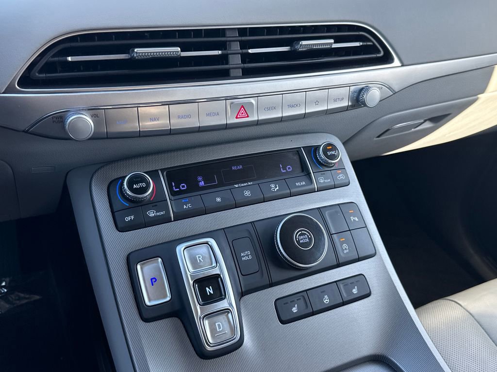 Used 2022 Hyundai Palisade SEL w/ Premium Package image 23