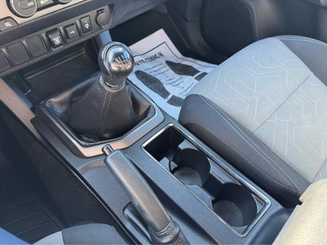 Used 2021 Toyota Tacoma TRD Sport AWD/4WD image 19