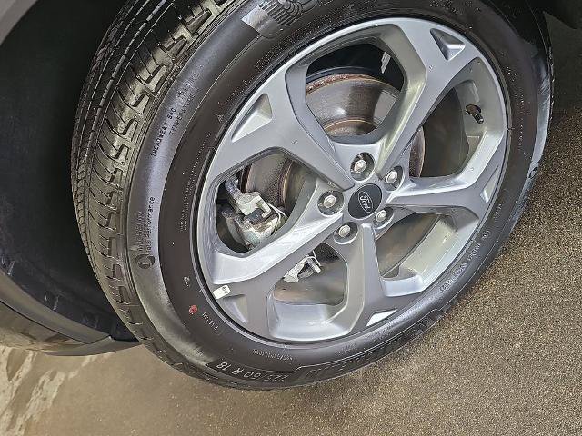 Certified 2025 Ford Escape ST-Line AWD/4WD image 28