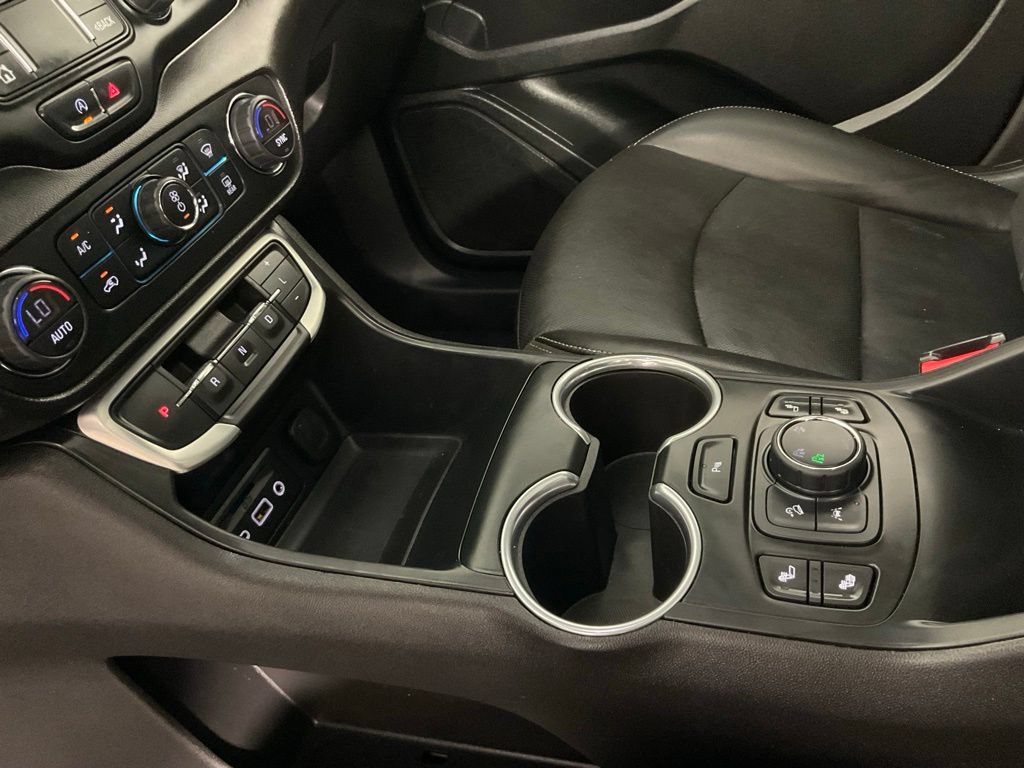 Used 2022 GMC Terrain SLT w/ Tech Package AWD/4WD image 19