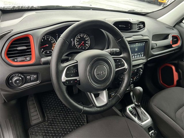 Used 2020 Jeep Renegade Latitude image 25