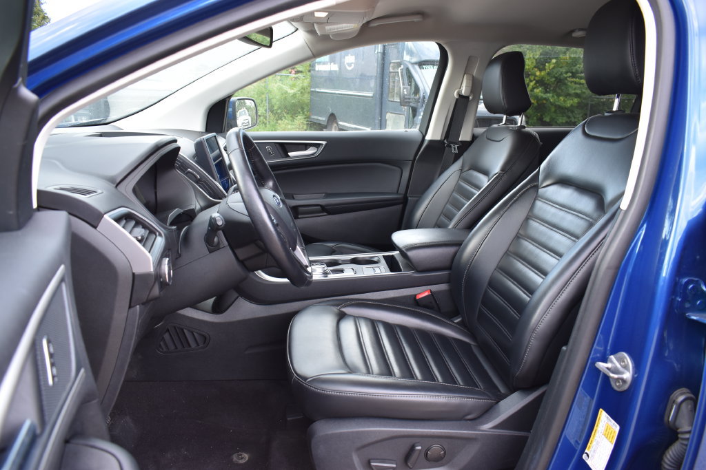 Certified 2024 Ford Edge SEL w/ Convenience Package AWD/4WD image 7