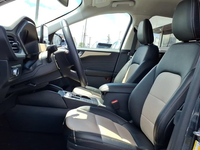 Certified 2022 Ford Escape Titanium w/ Titanium Elite Package AWD/4WD image 19