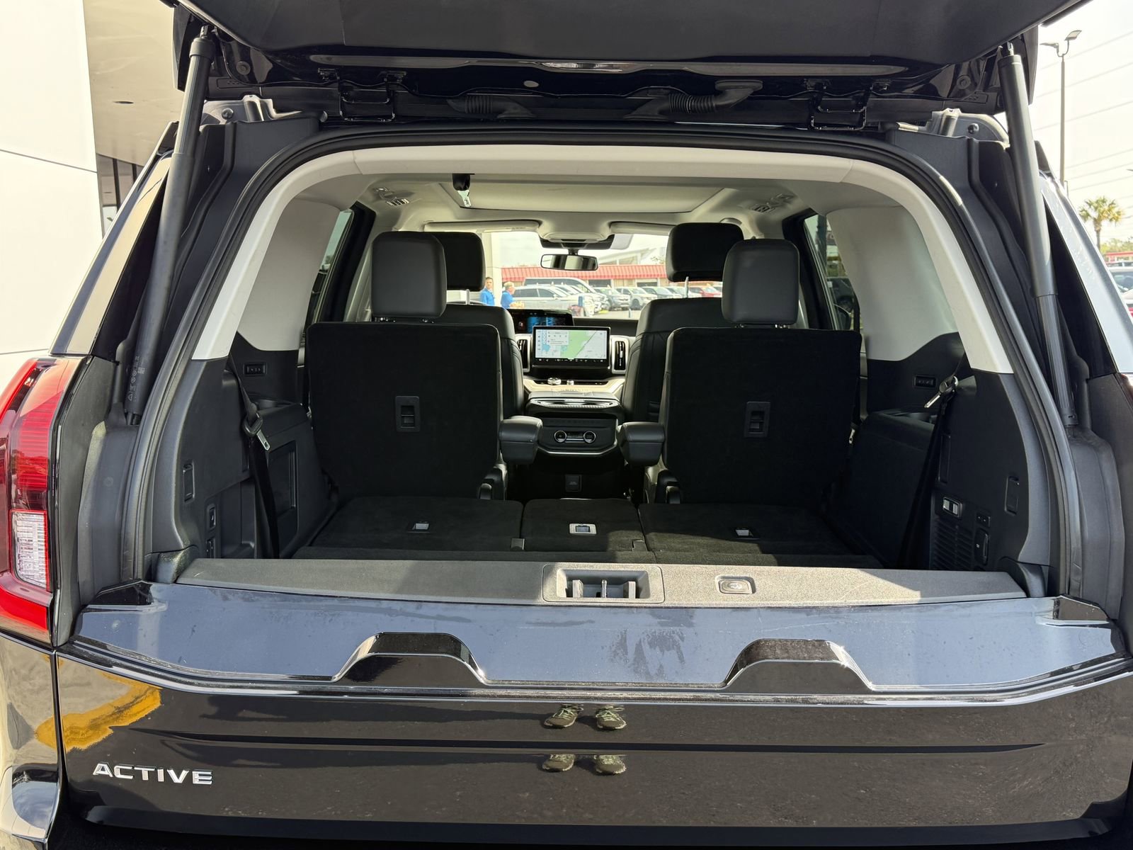 Certified 2025 Ford Expedition Active AWD/4WD image 7