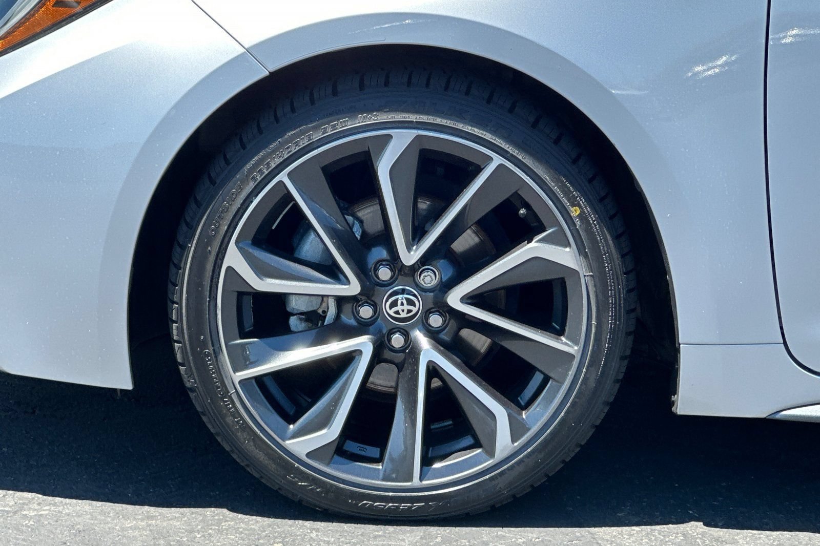 Used 2020 Toyota Corolla XSE w/ Carpet Mat Package (TMS) FWD image 28