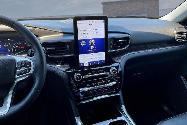 Certified 2022 Ford Explorer Limited w/ Limited Technology Package image 9