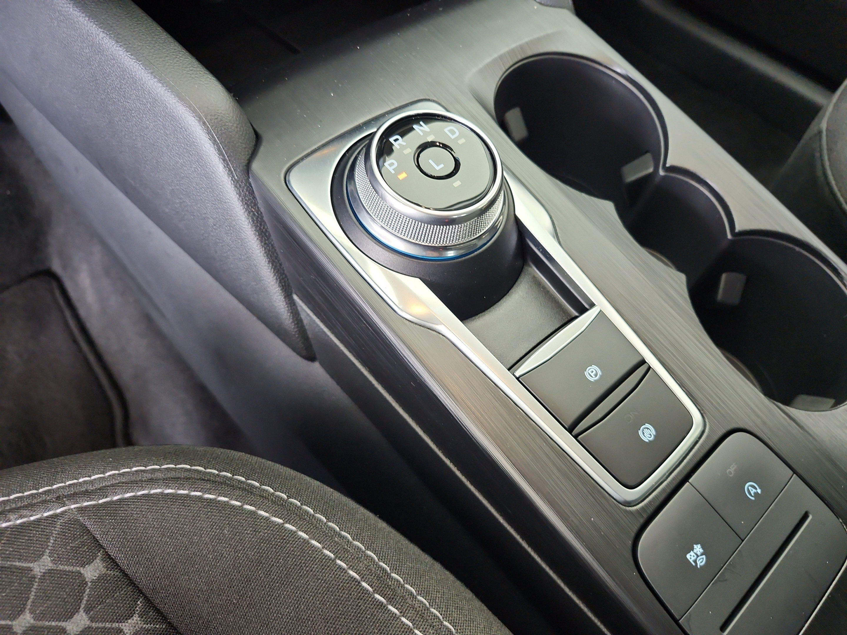 Certified 2024 Ford Escape Active FWD image 15