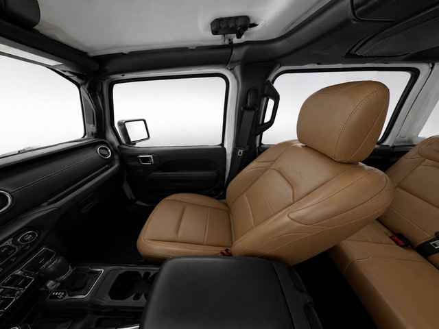 Used 2020 Jeep Wrangler Unlimited Sahara AWD/4WD image 24