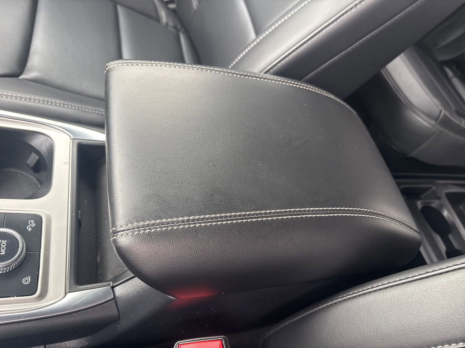 Certified 2021 Ford Explorer XLT w/ Equipment Group 202A image 29