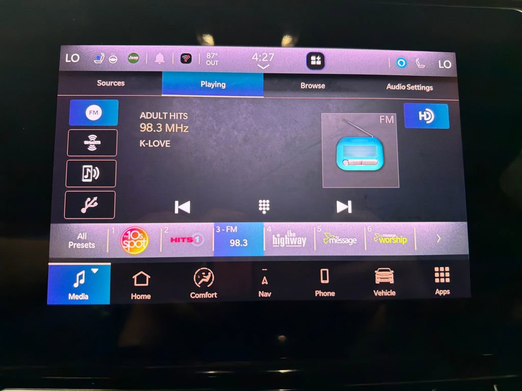 Used 2025 Jeep Wagoneer 4WD image 25