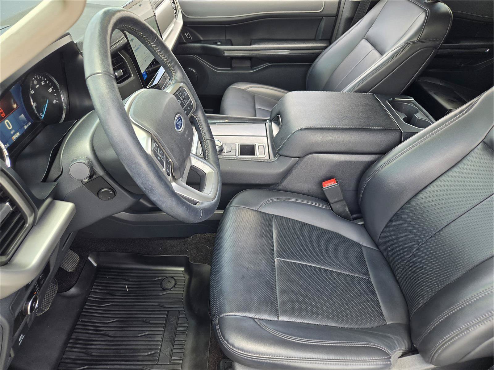 Certified 2023 Ford Expedition XLT RWD image 12