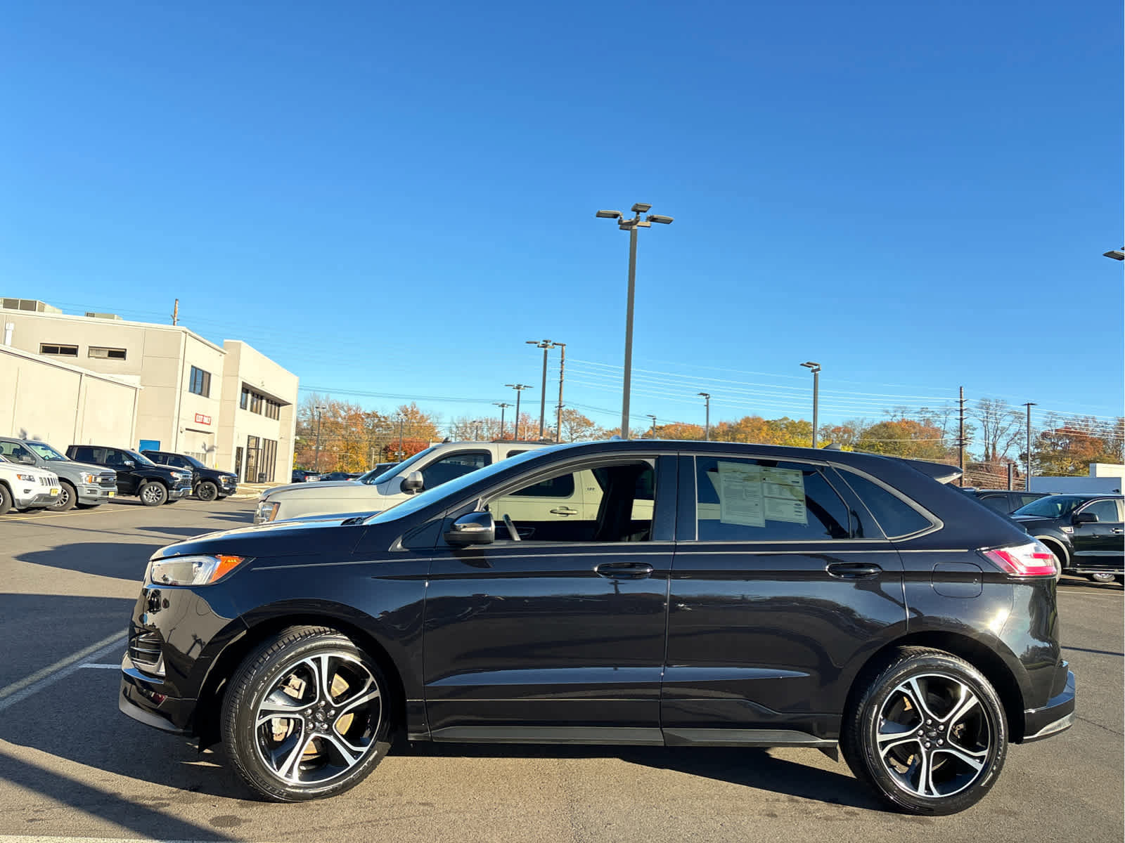 Certified 2022 Ford Edge ST image 2