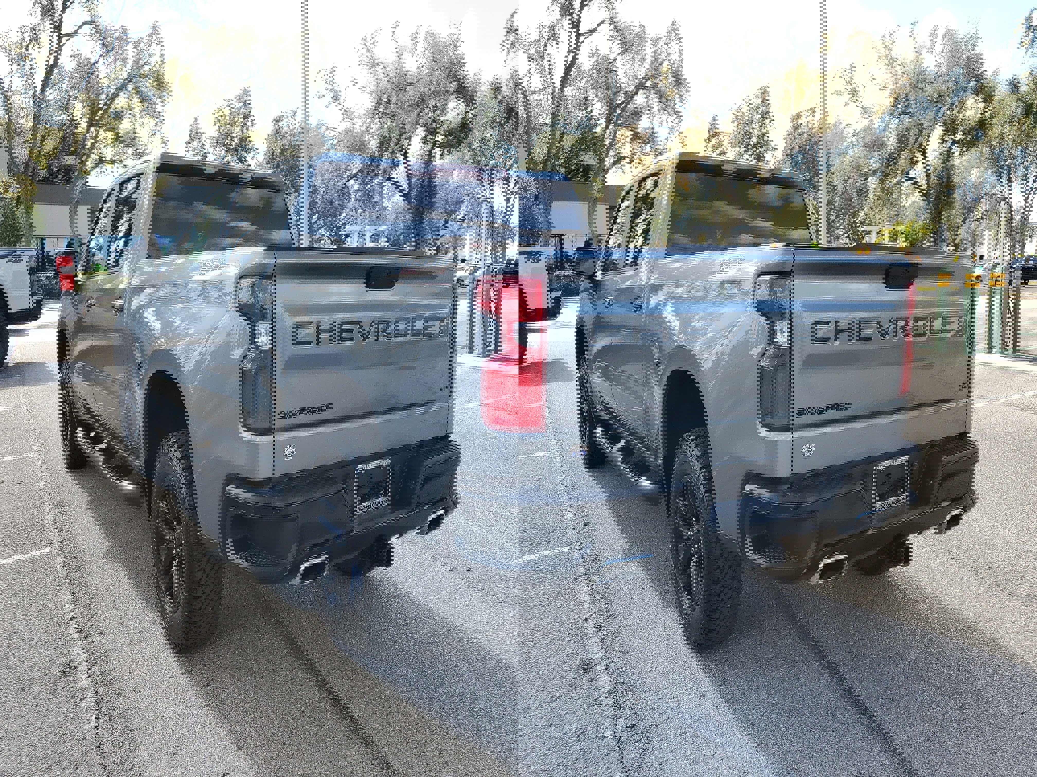 Used 2020 Chevrolet Silverado 1500 LT Trail Boss w/ Bed Protection Package image 3