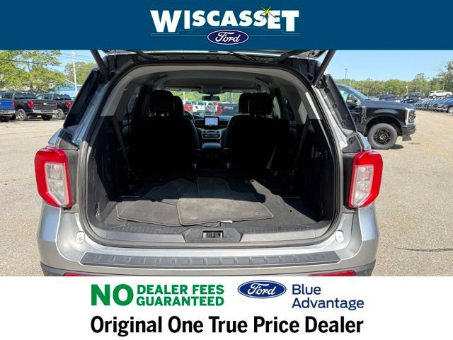 Certified 2022 Ford Explorer XLT w/ Equipment Group 202A image 17