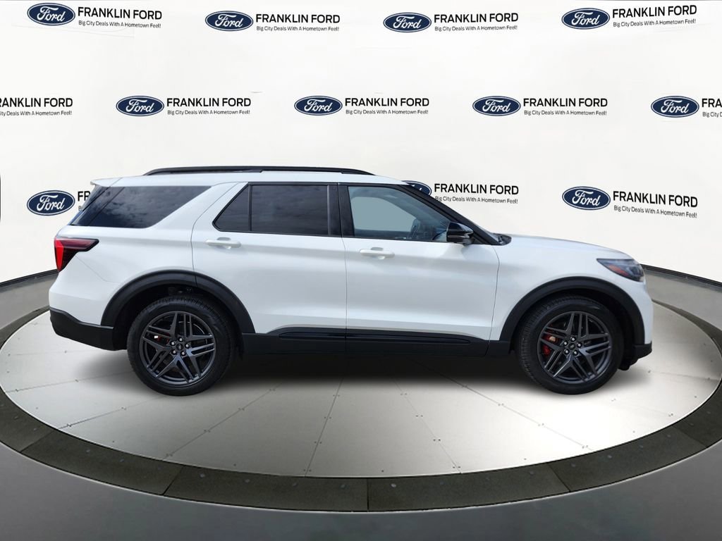 Certified 2025 Ford Explorer ST image 6