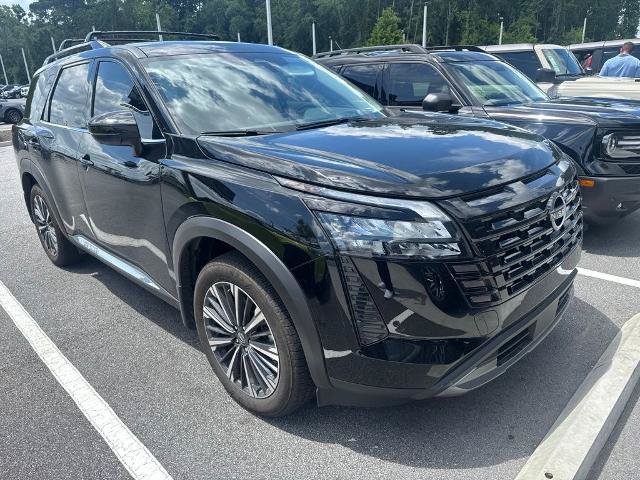 Used 2026 Nissan Pathfinder Platinum w/ Cargo Package