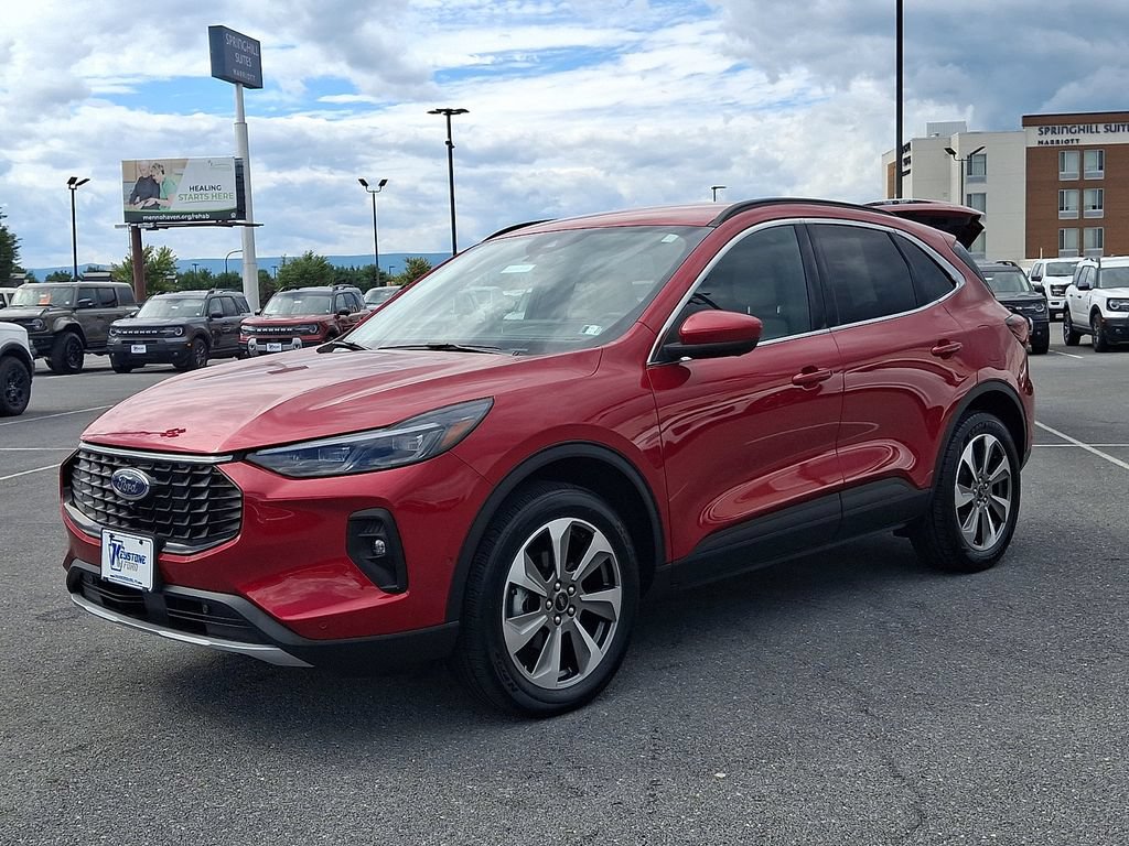 Certified 2024 Ford Escape Platinum w/ Premium Technology Package AWD/4WD image 3