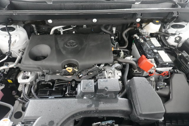 Used 2025 Toyota RAV4 XLE AWD/4WD image 33