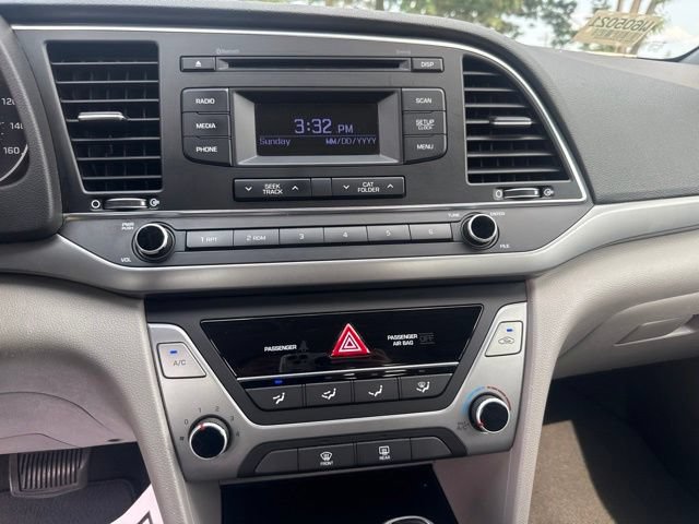 Used 2017 Hyundai Elantra SE FWD image 18