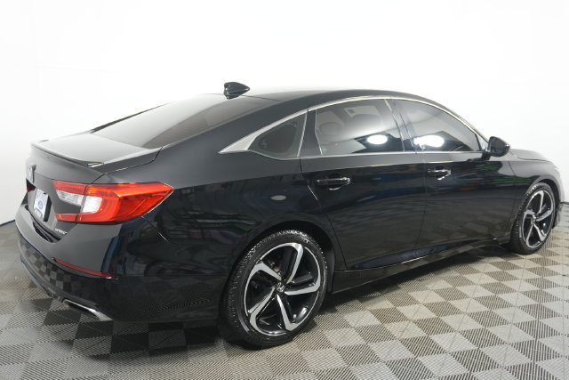 Used 2022 Honda Accord Sport image 3