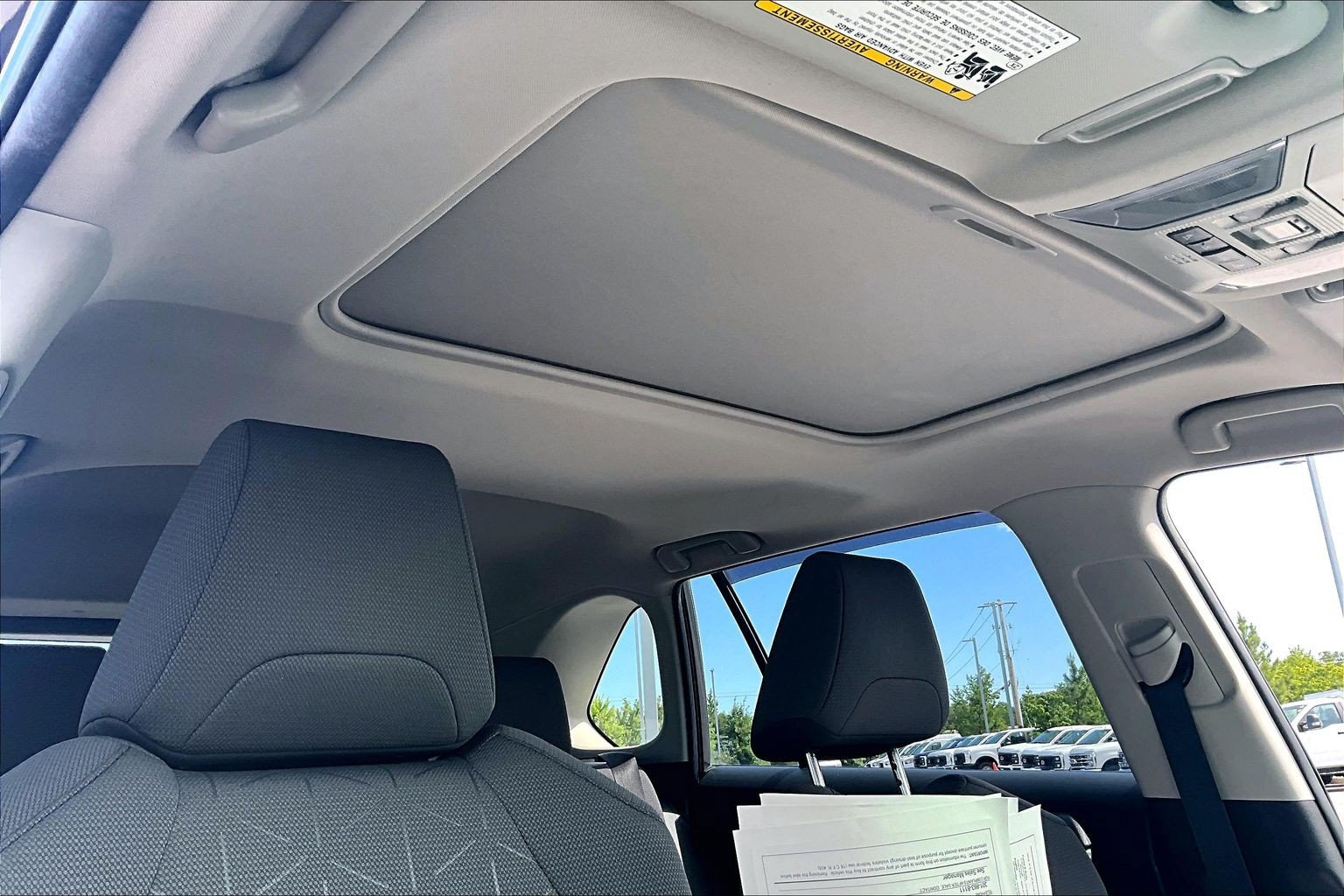 Used 2021 Toyota RAV4 XLE w/ Convenience Package AWD/4WD image 27