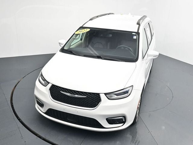 Used 2022 Chrysler Pacifica Touring-L FWD image 23