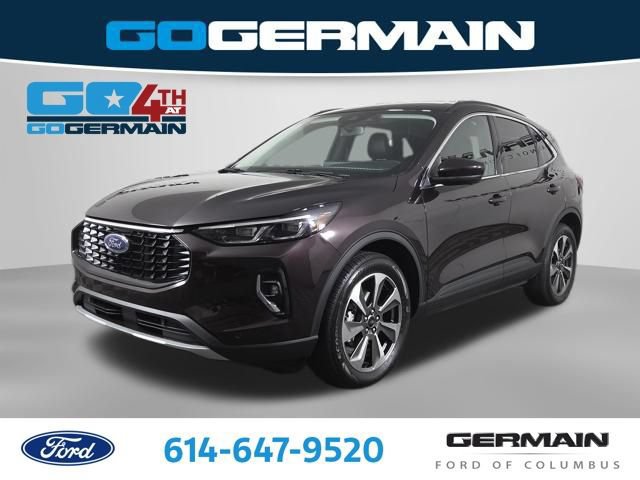 Certified 2023 Ford Escape Platinum AWD/4WD image 1