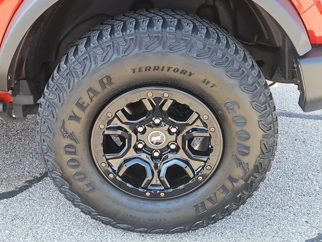 Certified 2023 Ford Bronco Wildtrak AWD/4WD image 9