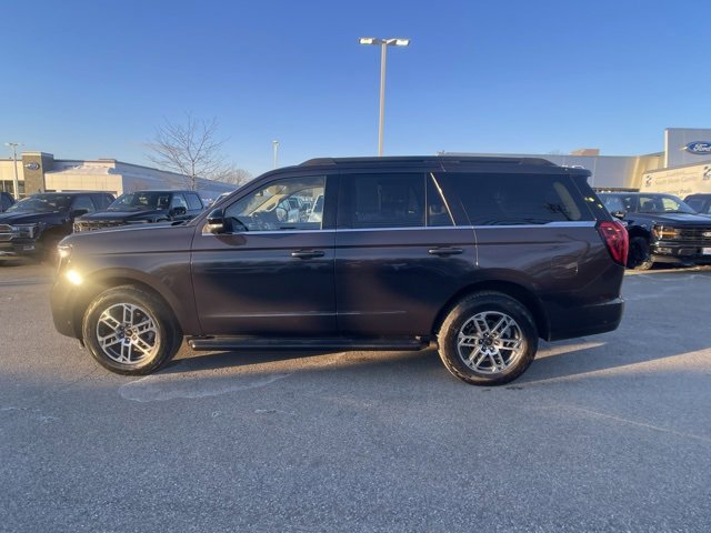 Certified 2025 Ford Expedition Active image 2