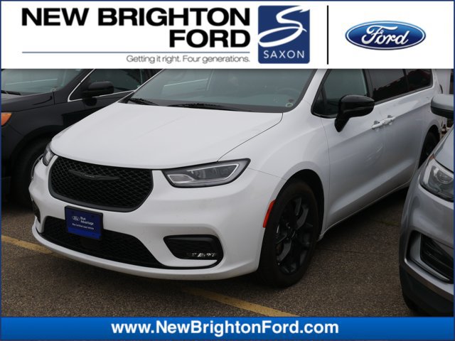 Used 2025 Chrysler Pacifica Limited