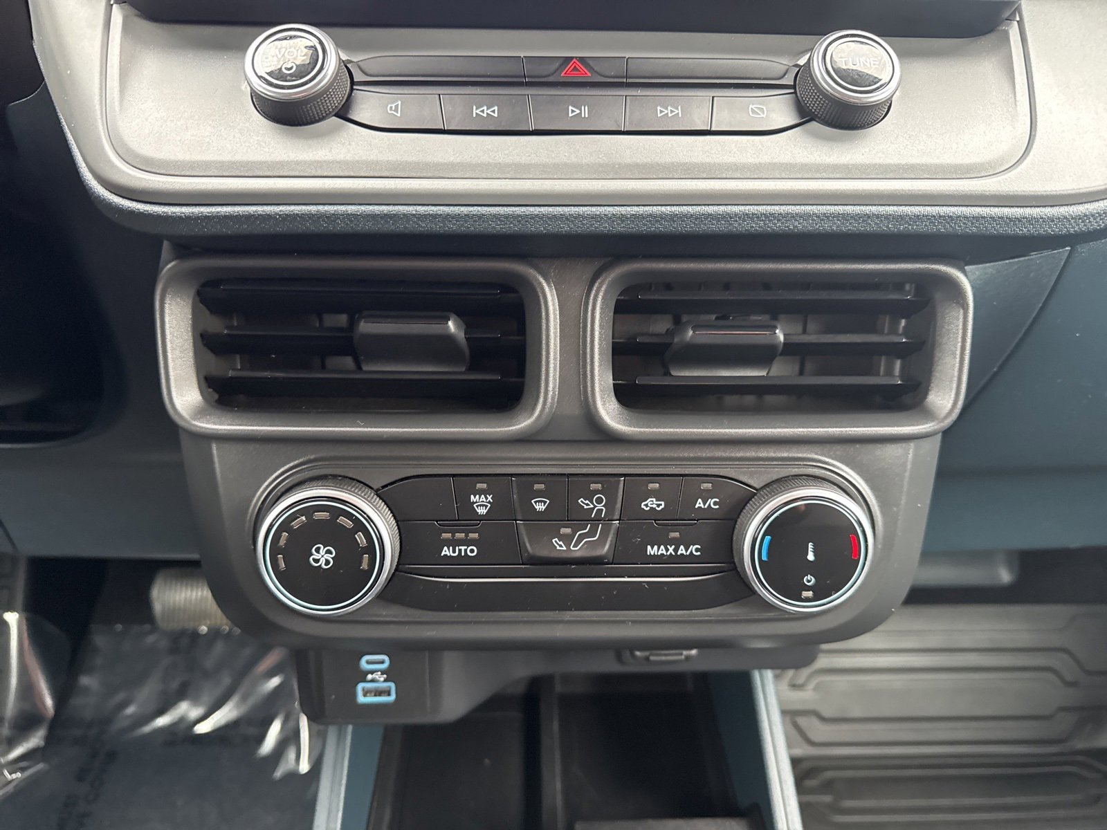 Certified 2023 Ford Maverick XL w/ Equipment Group 100A Standard image 22