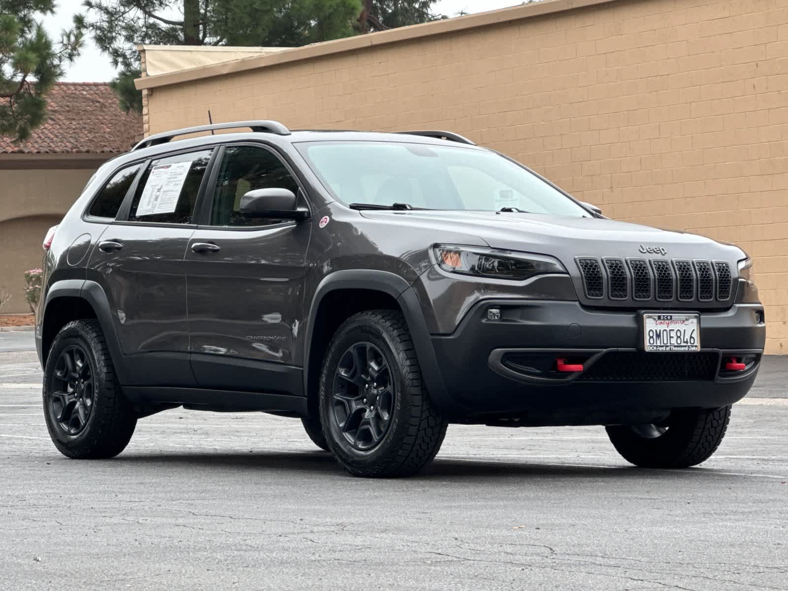 Used 2020 Jeep Cherokee Trailhawk w/ Comfort/Convenience Group AWD/4WD image 9